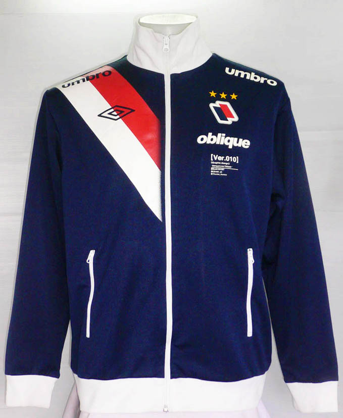 เสื้อ jacket UMBRO OBLIQUE FC ไซส์ L รอบอก 46 นิ้ว