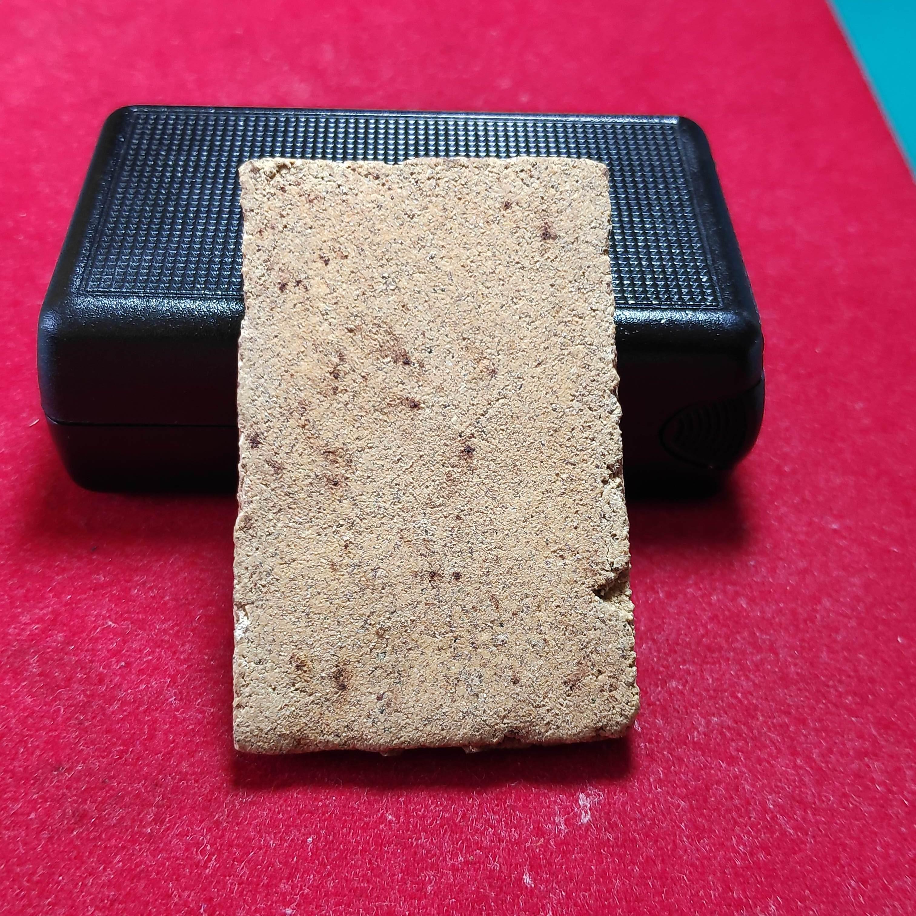 พระสมเด็จฐาน9ชั้นหลวงปู่เทียนวัดโบสถ์ฝังตะกรุด2ดอก