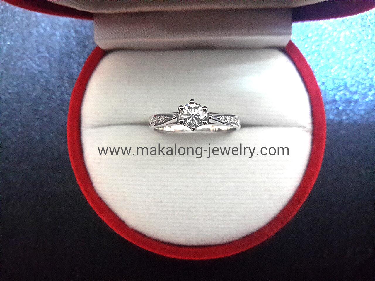 แหวนทองคำขาว18K เพชรเบลเยี่ยมแท้ 0.38 cts