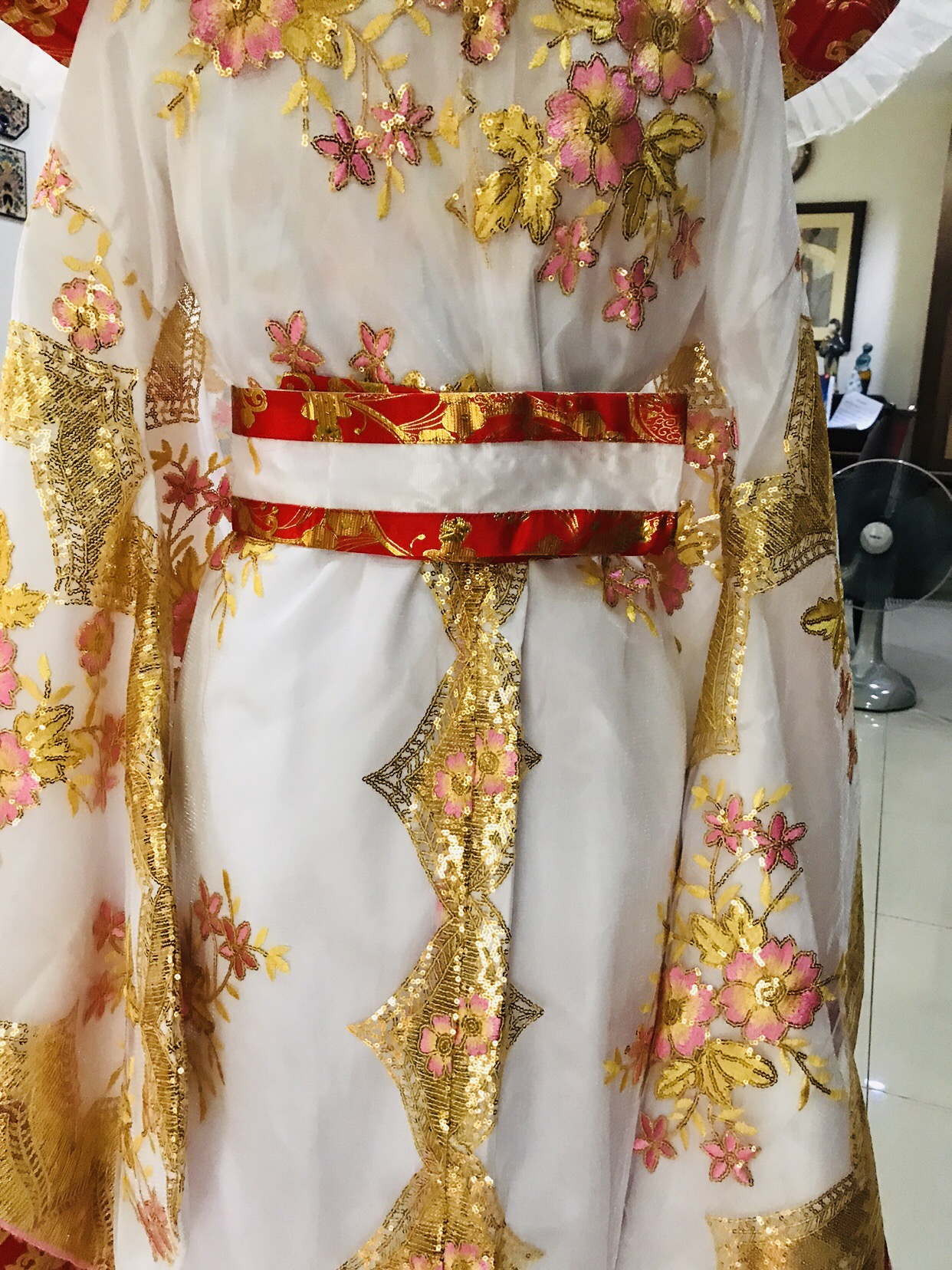 ชุดราชินีถัง สีขาว รหัส RPN 274 สินค้าพร้อมส่ง