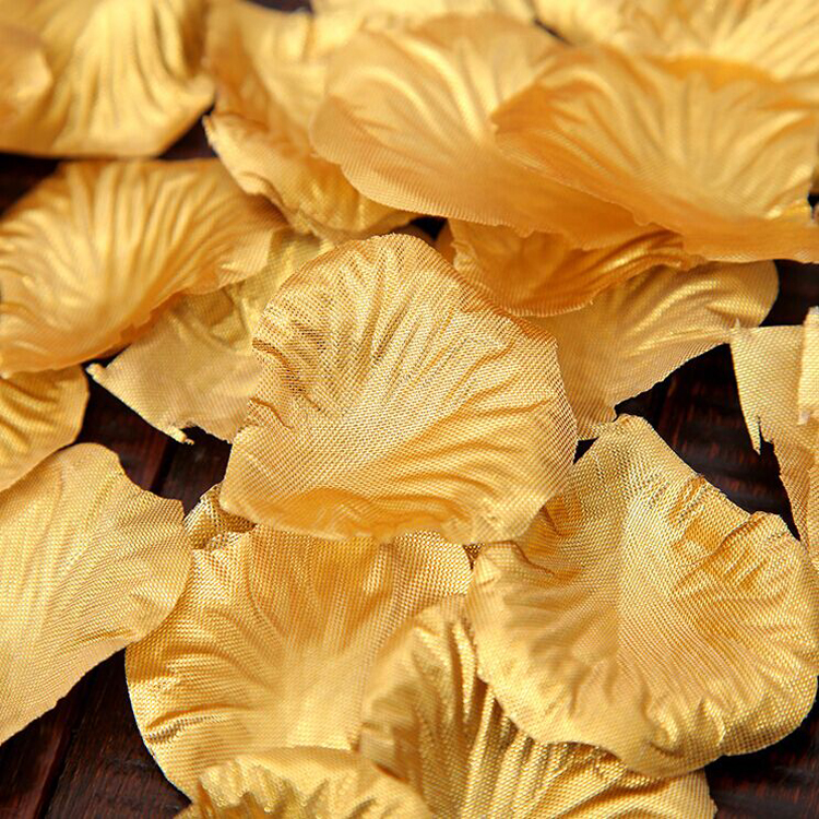 โปรโมชั่น//กลีบกุหลาบ รหัสสี 50 สีทอง เคลือบเงา แพคละ 95-100 กลีบ