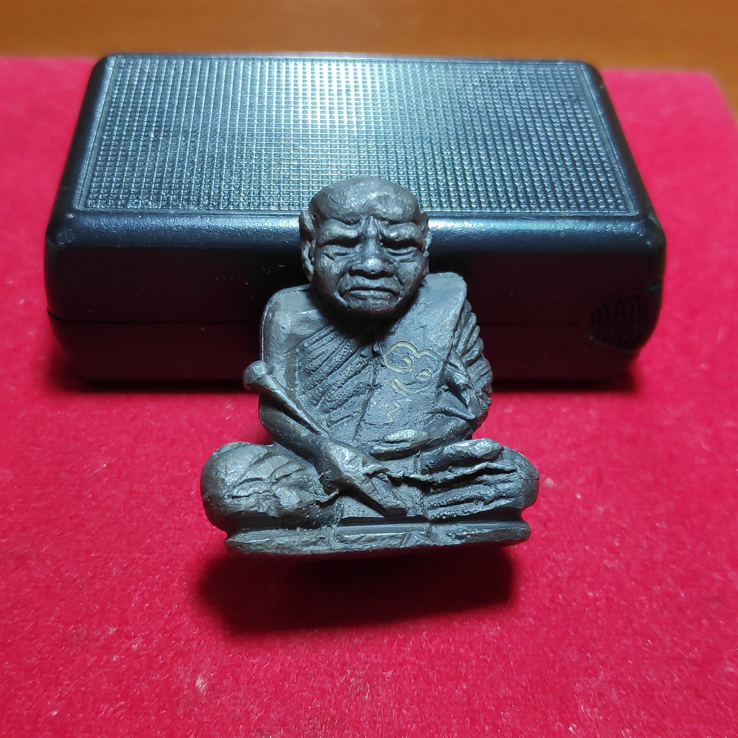 รูปหล่อโบราณหลวงพ่อครนวัดบางแซะเนื้อตะกั่วปี2498