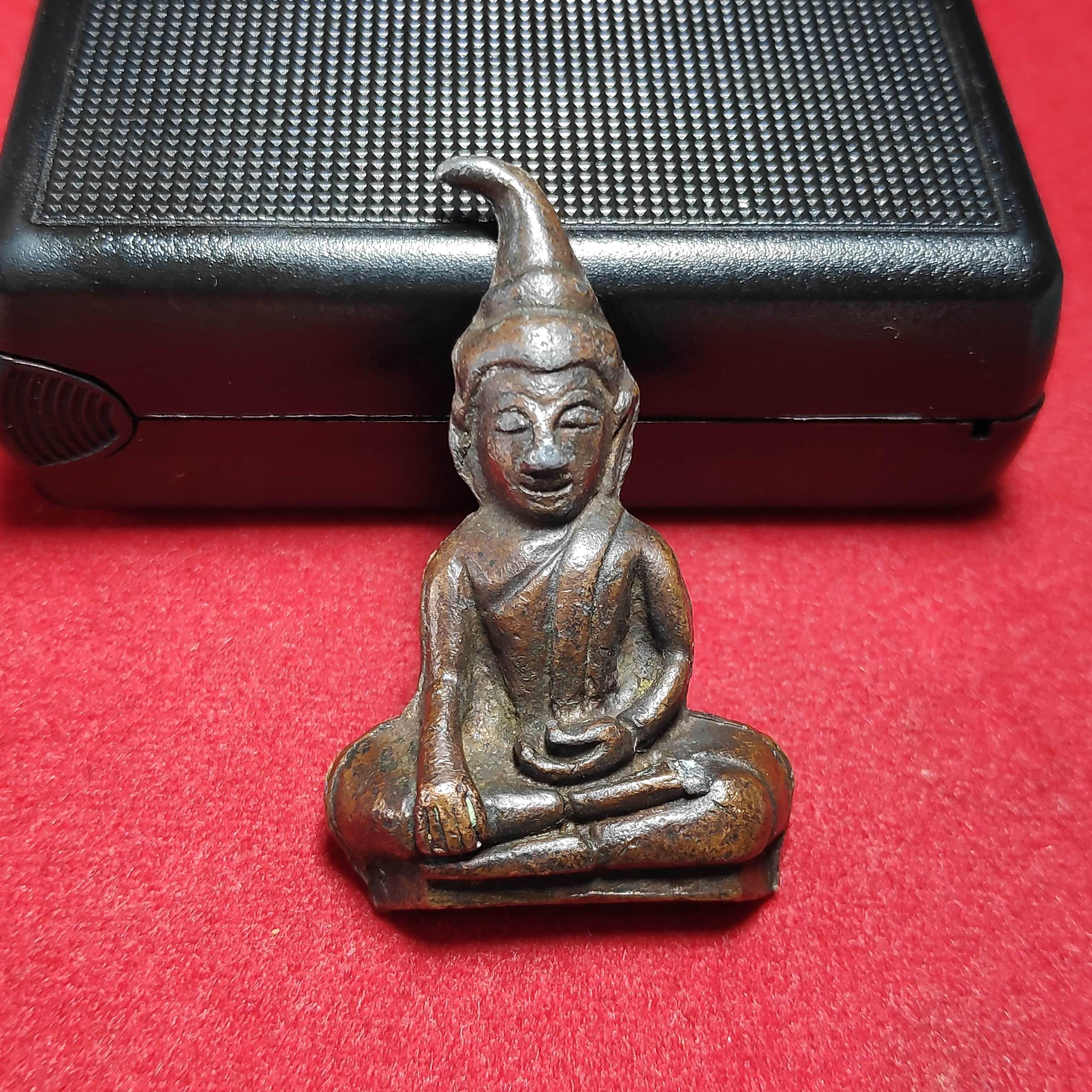 พระท่ากระดานหลวงพ่อนารถวัดศรีโลหะเนื้อตะกั่ว จ.กาญจนบุรี