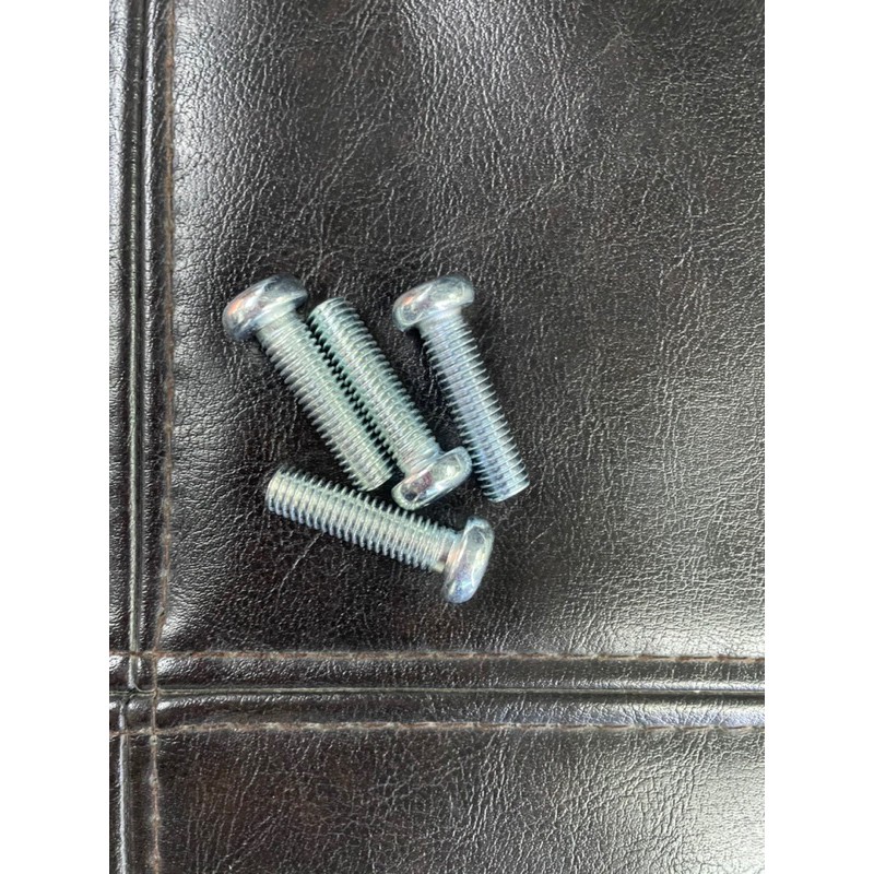 น็อตติดหลังทีวี M4 SAMSUNG ขนาดมาตรฐาน รองรับ 43”-85”