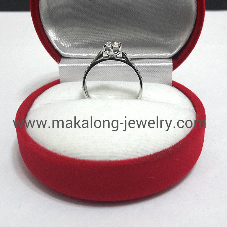 แหวนทองคำขาว18K เพชรเบลเยี่ยมแท้ 0.38 cts