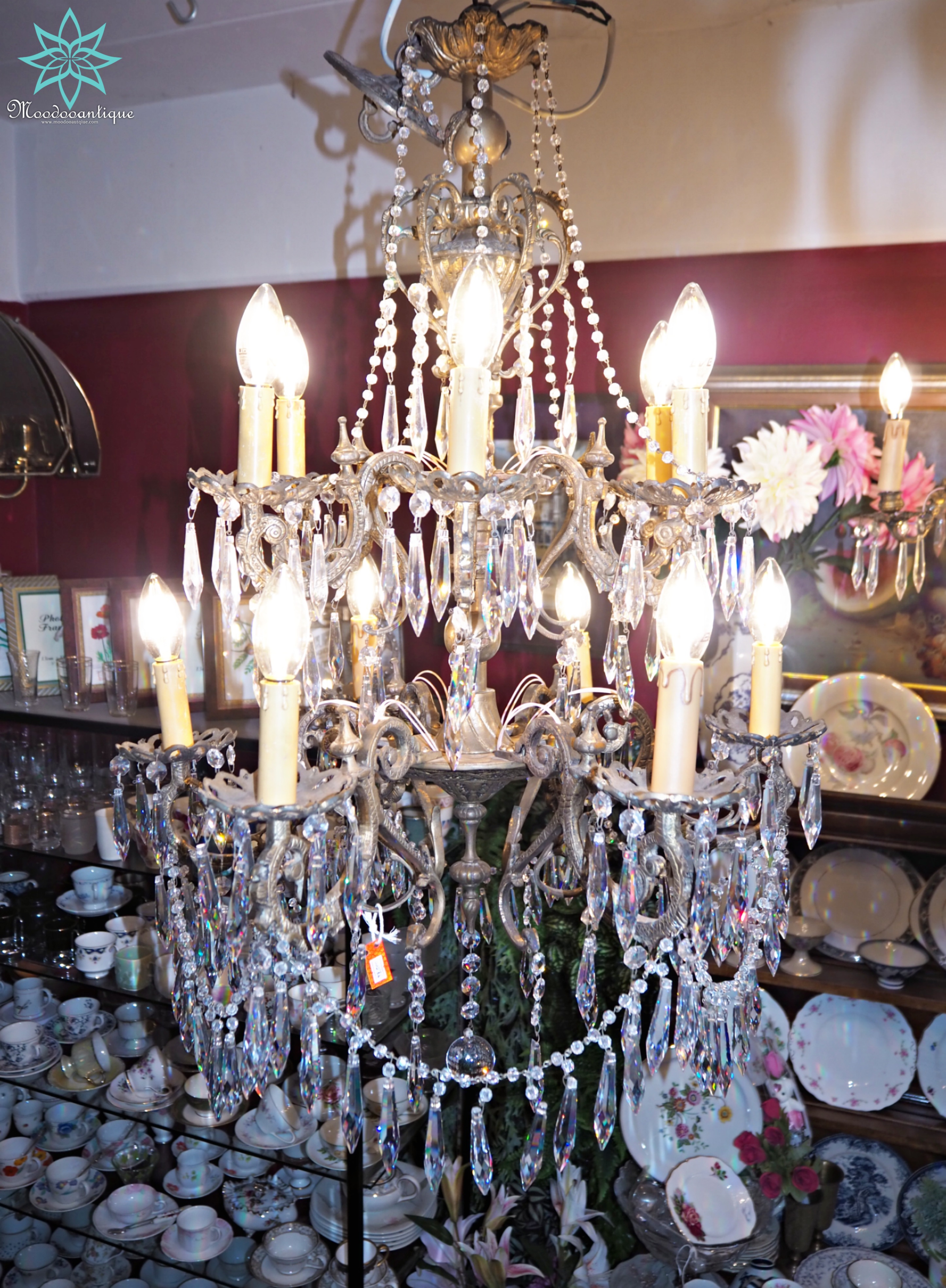 Rare Antique Brass and crystal chandelier แอนทีคช่อโคมไฟทองเหลืองงานฝรั่งเศส