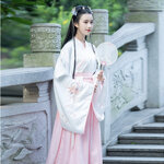 ชุดHUNFU รหัส TYD 56 สีขาว ชมพู สินค้าพร้อมส่ง