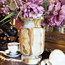 แจกันหินอ่อน