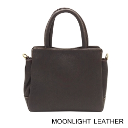 กระเป๋าสะพายหนังแท้ MOONLIGHT รุ่น Maya สีน้ำตาลเข้ม ทำจากหนังวัวแบบชามัวร์ นุ่มมาก ทนทาน ไม่ลอกร่อน ยิ่งใช้ยิ่งสวย