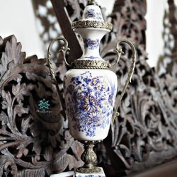 โถเซรามิค รูปนกฟินิกซ์คู่ ฐานและที่จับเป็น silver plates