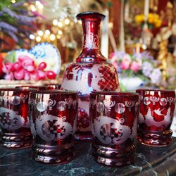 เครื่องแก้วแอนทีคโบฮีเมี่ยน