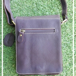 กระเป๋าสะพายรุ่น Mercury ไซส์ S สีน้ำตาลเข้ม (No.012S)