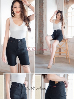 กางเกงยีนส์ 3 ส่วน สีดำ เเต่งขาด