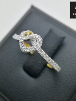 แหวนเพชรแท้รวม 0.19 cts