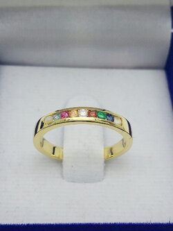 แหวนนพเก้าประดับเพชรแท้ และ พลอยนพเก้าแท้